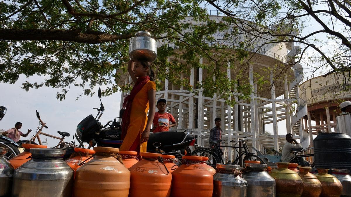 Victoria Mode in North Pacific Linked to Expanding Aridity in Northern India