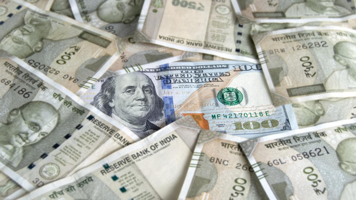 Rupee Weakens Against U.S. Dollar Amid Global Oil Surge and Geopolitical Pressures